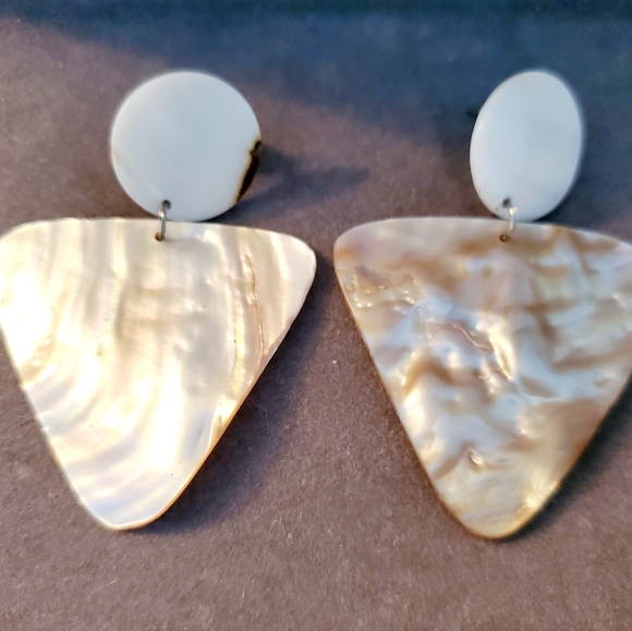 3/30❗️REAL Mother Of Pearl Vintage Earrings ~ Vintage Jewelry ~ MOP - Picture 3 of 7
